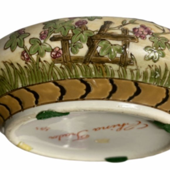 Vintage 7" China Trader Porcelain Powder Jar Trinket Box Lidded Ceramic Round - Picture 5 of 5